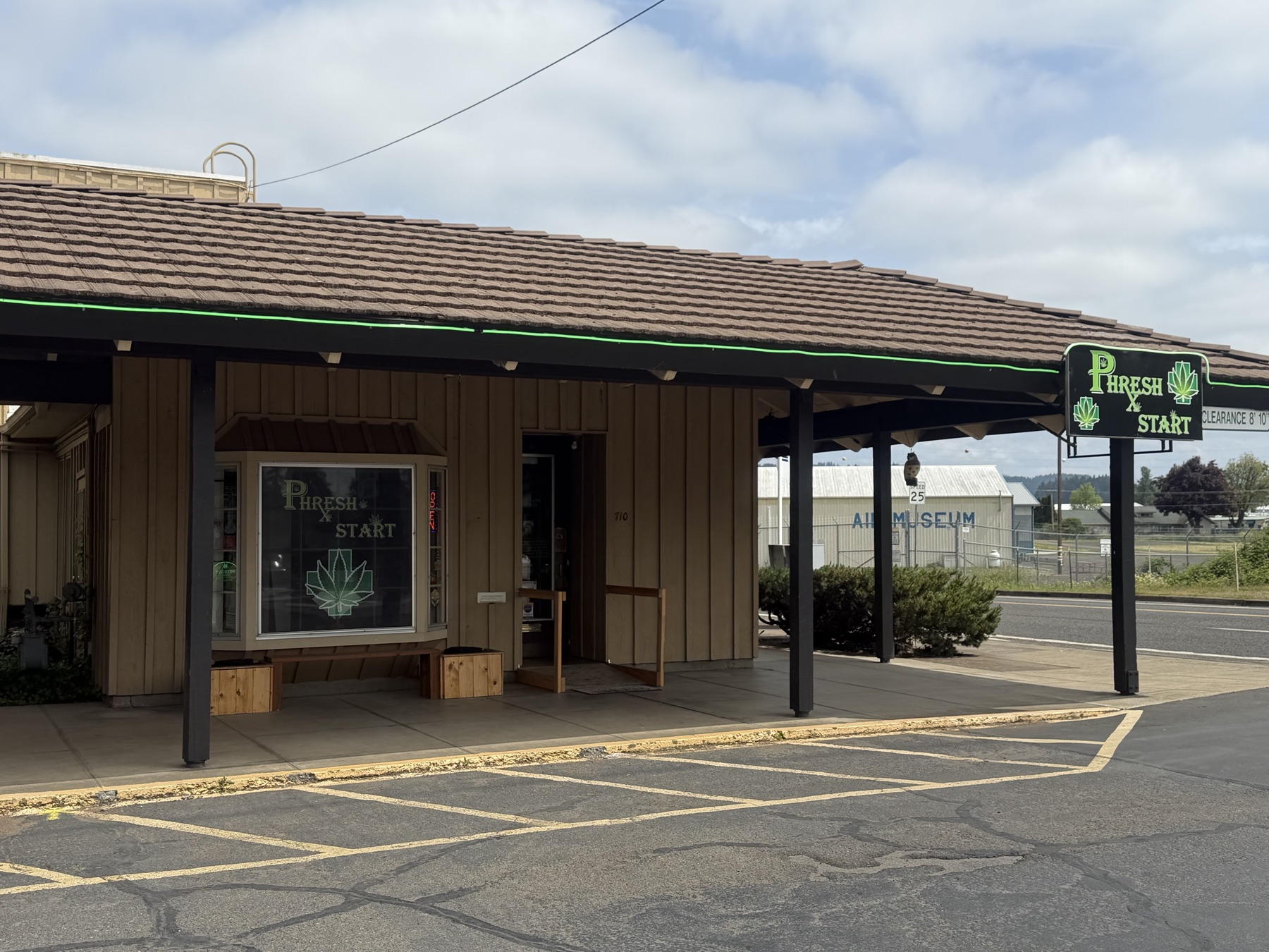 Phresh Start Cottage Grove storefront