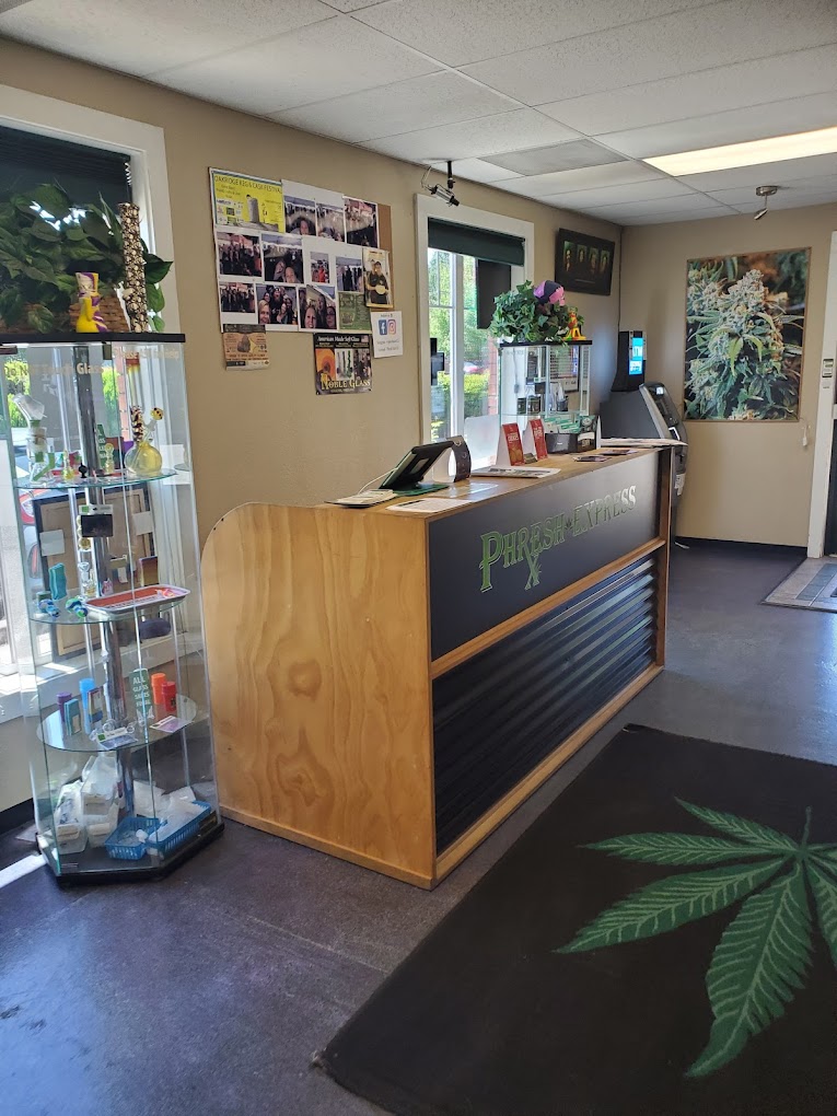 Phresh Start Springfield checkout counter